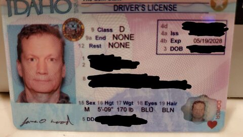 200 USA Driver Licenses and ID Cards in One Pack